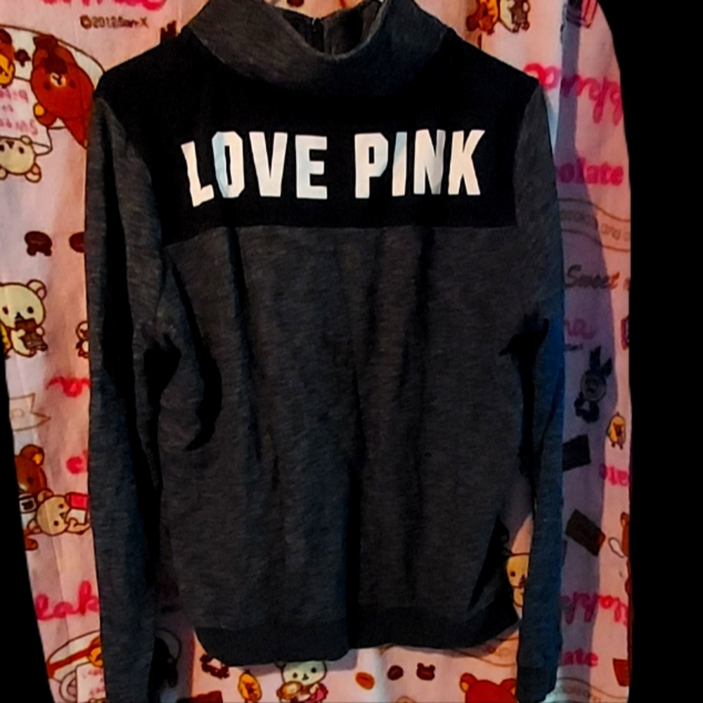 (L) VS PINK PULLOVER